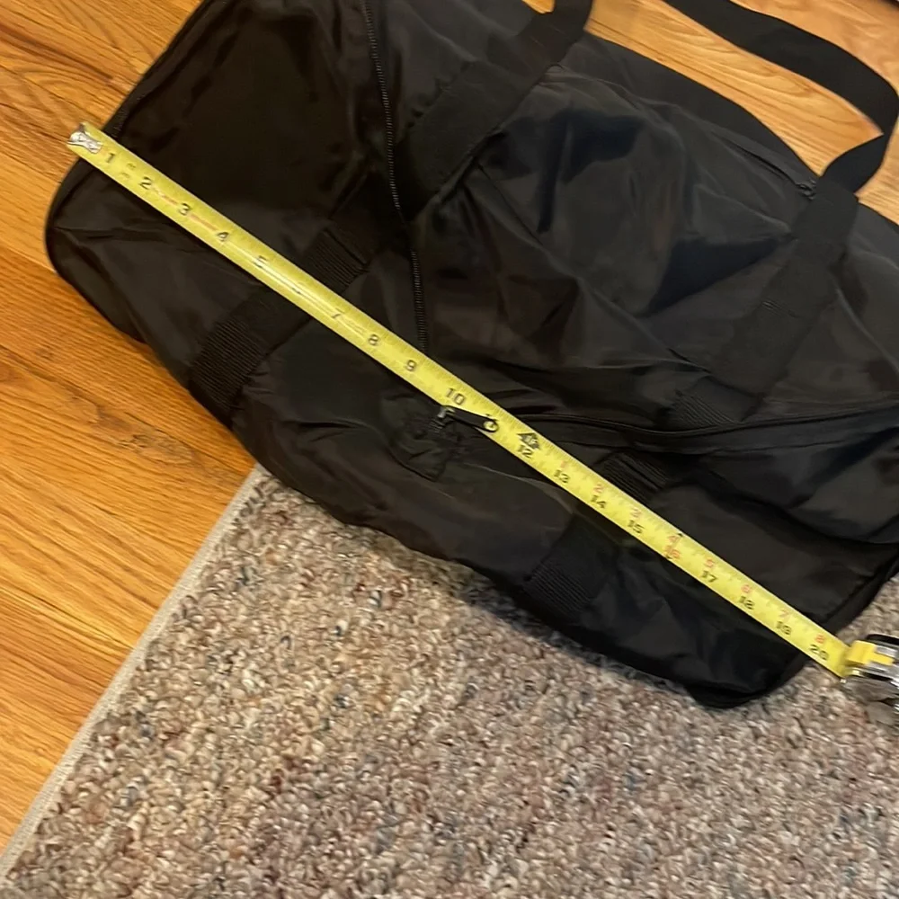 Packable duffle - Picture 3 of 6